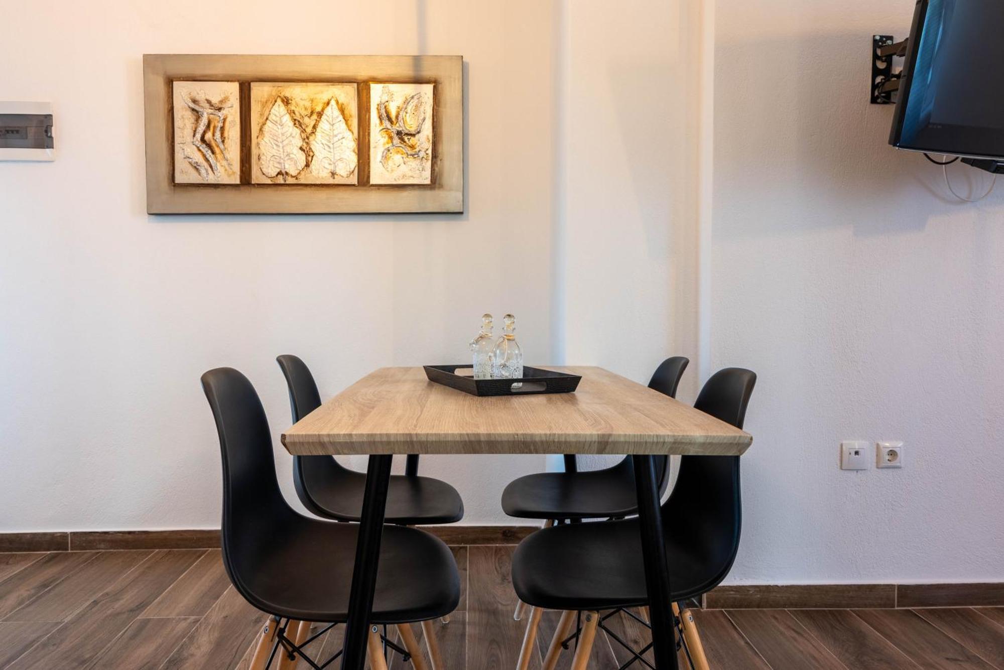 Aigli Luxury Studios Nea Roda Dış mekan fotoğraf